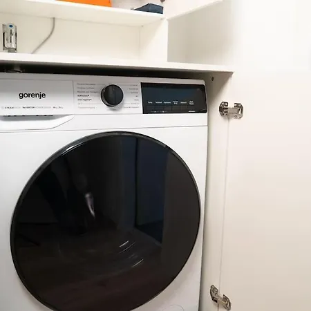 New Modernes Loft Im Zentrum Von דירה דגנדורף