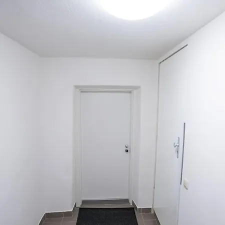 New Modernes Loft Im Zentrum Von * דגנדורף